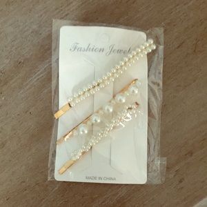 NWOT!!  Faux Pearl Hair Clips